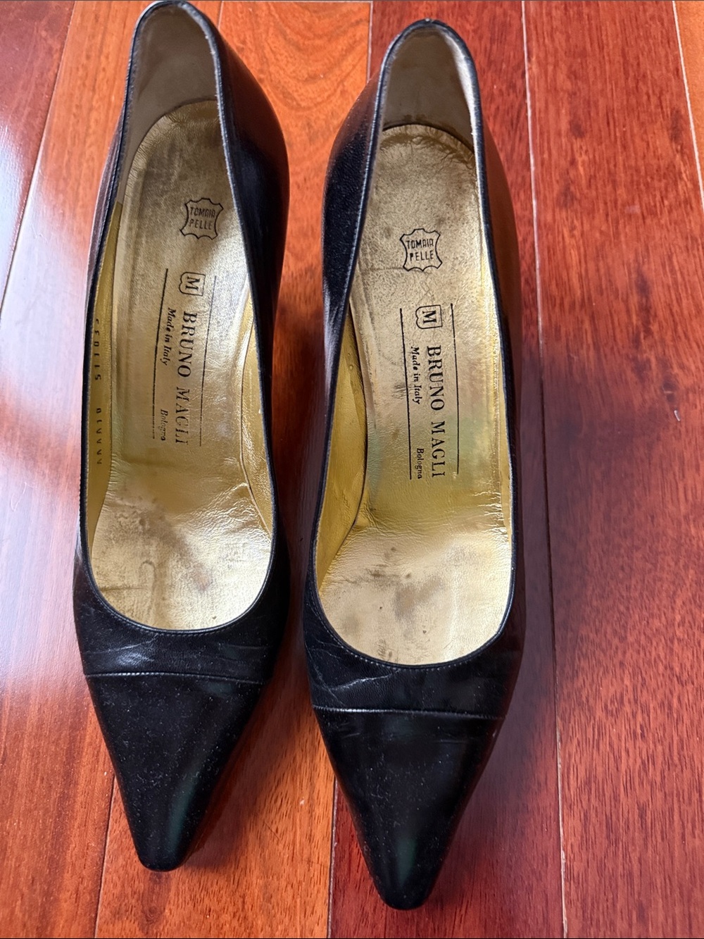 Bruno Magli Black Leather Pointed Kitten Heel Pumps